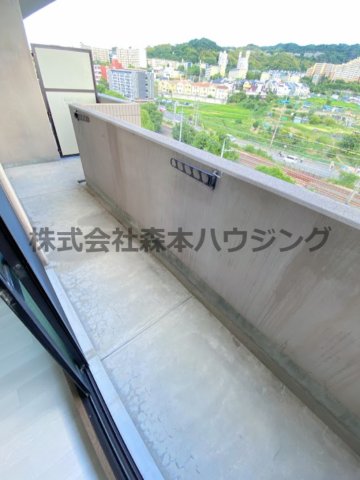 バルコニー　開放的で明るい空間を演出してくれるバルコニーです