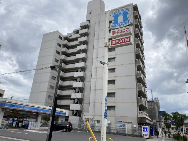 コンビニ　ローソン（コンビニ）まで130m