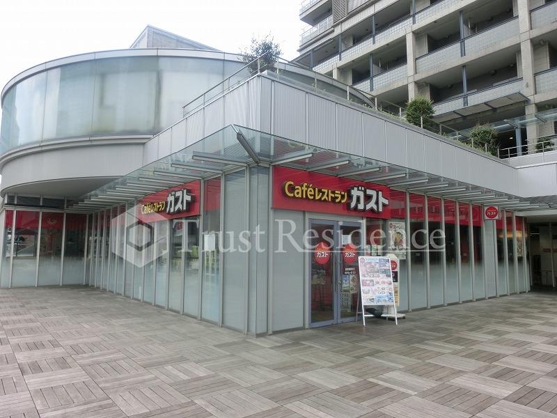 飲食店　ガスト 日本橋浜町店（飲食店）まで1002m