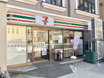コンビニ　セブン-イレブン 横浜仲町台店（コンビニ）まで300m