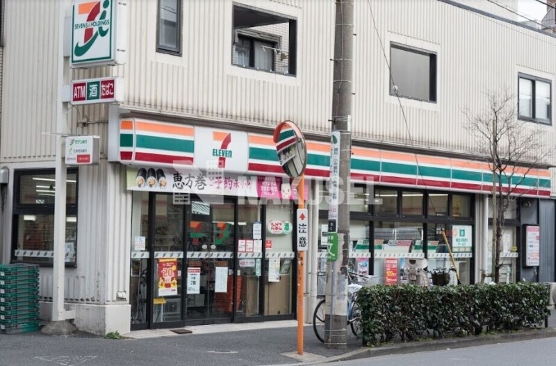コンビニ　セブンイレブン下馬1丁目店（コンビニ）まで108m