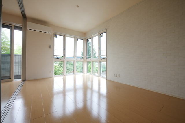 居室・リビング　★フローリングがきれいなお部屋です★