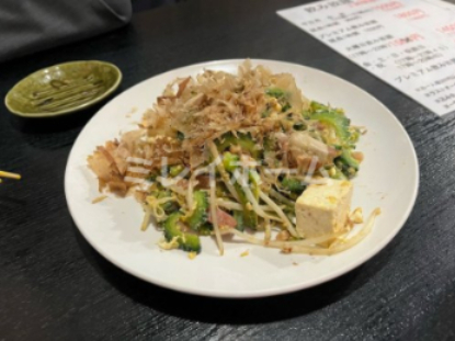飲食店　琉球キッチン 東屋慶名（飲食店）まで54m