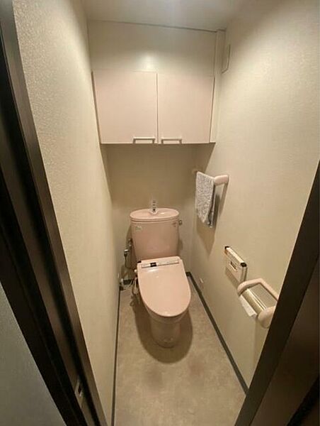 トイレ　※別部屋の参考写真です。