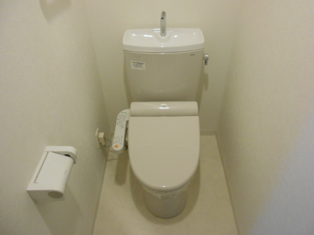 トイレ　シンプルでキレイなトイレです