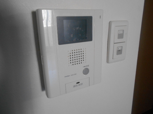セキュリティ　ＴＶモニターホンでセキュリティモ安心