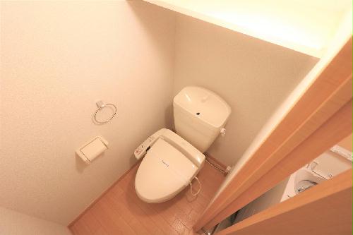 トイレ　温水洗浄便座を完備しており快適な毎日を！