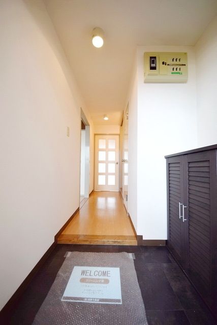 ＪＲ京浜東北線 蕨駅 徒歩15分 7階建 築37年の玄関写真