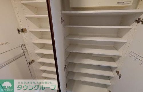 玄関　玄関収納