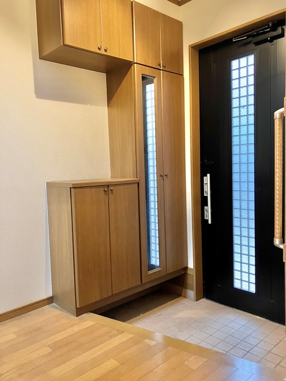 東寺尾戸建の玄関写真