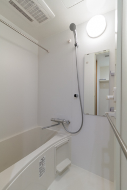 バス・シャワールーム　※写真は同タイプ住戸です。