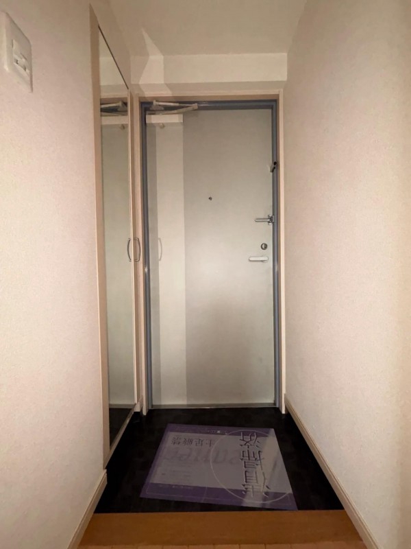 玄関　７０５号室　写真