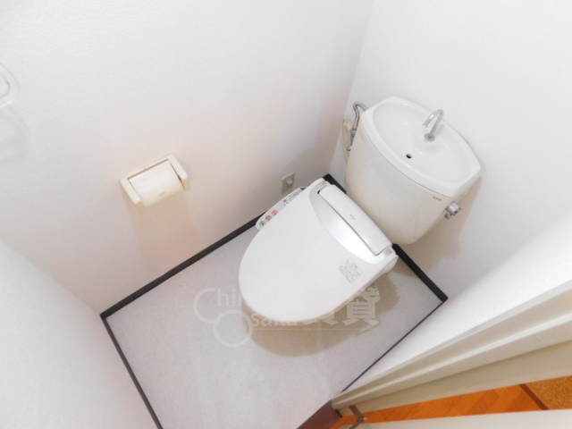 阪急宝塚線 石橋阪大前駅 徒歩11分 7階建 築41年のトイレ写真