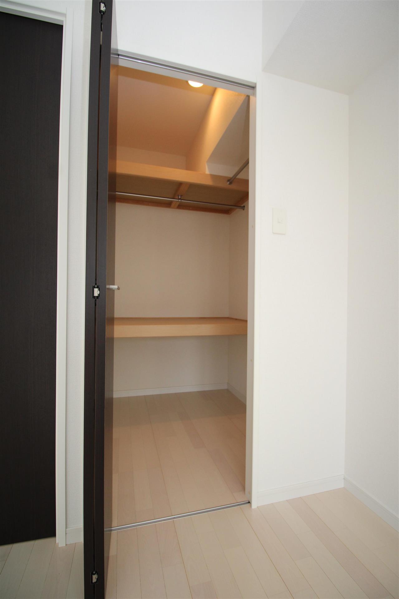 ＪＲ日豊本線 南宮崎駅 バス乗車時間：5分 最寄りバス停で下車 徒歩1分 8階建 築12年のトイレ写真