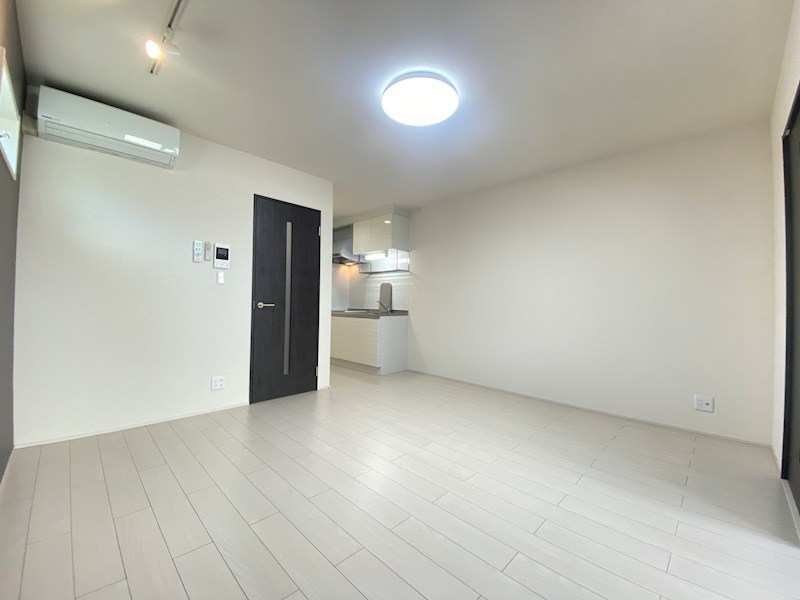 SUN MOON 武庫之荘2番館の居間写真