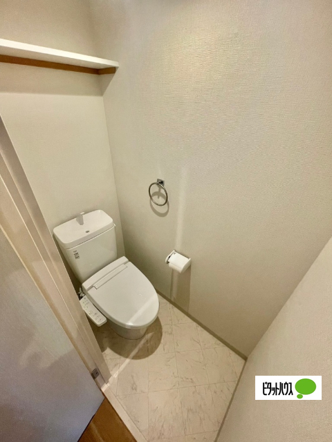 セゾンラトゥールMIYAKOJIMAのトイレ写真