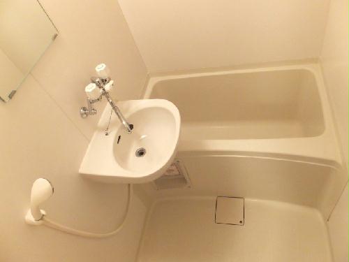 レオパレスボヌールTAJIMAの風呂写真