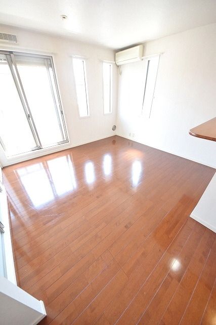 居室・リビング　★お部屋探しはタウンハウジング稲田堤店まで★