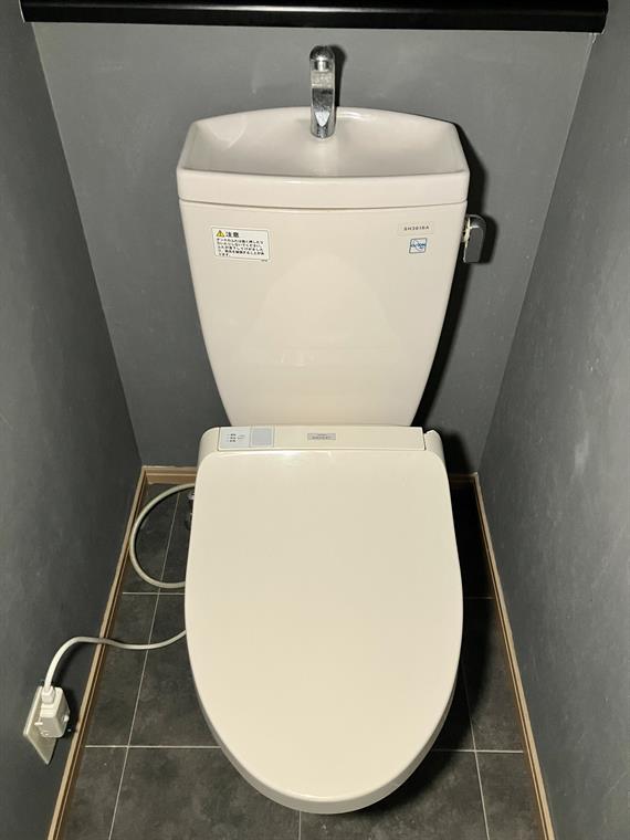 トイレ　トイレもきれいです