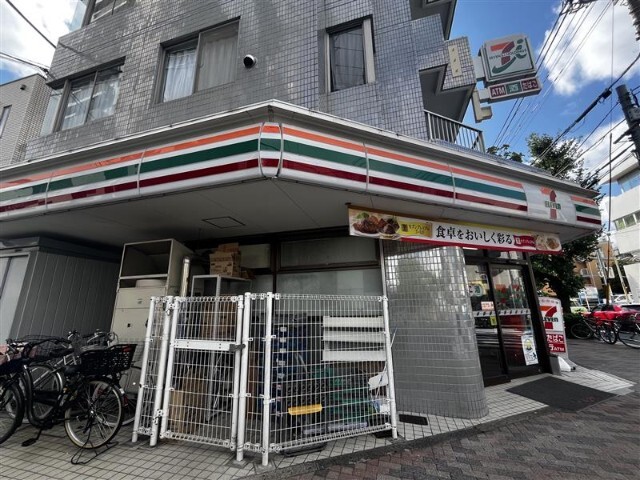 コンビニ　セブンイレブン世田谷上馬５丁目店（コンビニ）まで331m
