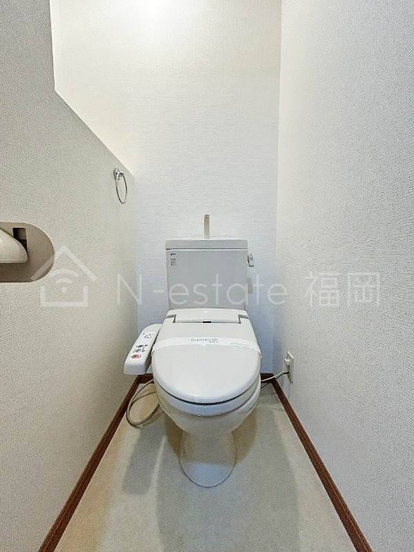 地下鉄空港線 藤崎駅 徒歩9分 4階建 築22年のトイレ写真