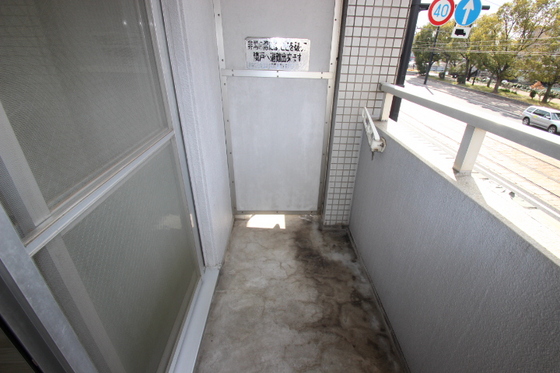 バルコニー　※他部屋のお写真になります
