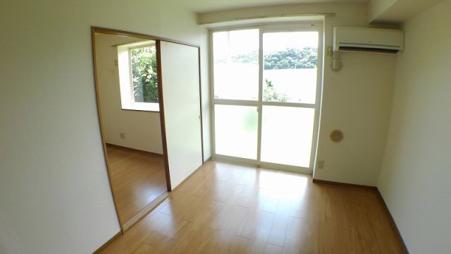 サンヒルズ長野の居間写真