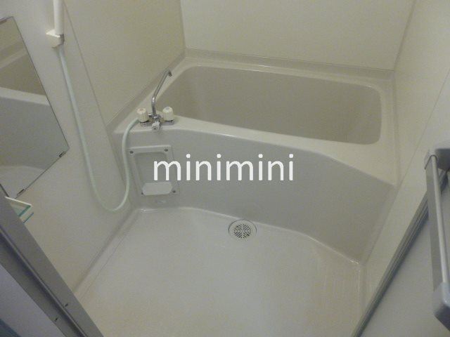 バス・シャワールーム　バス・トイレ別です。