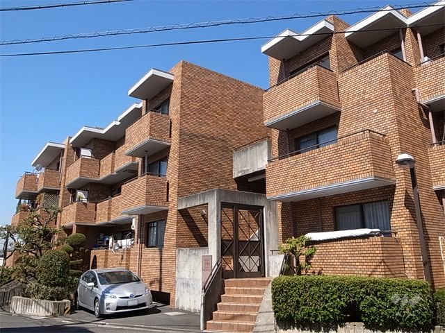 北大阪急行 千里中央駅 徒歩27分 築45年