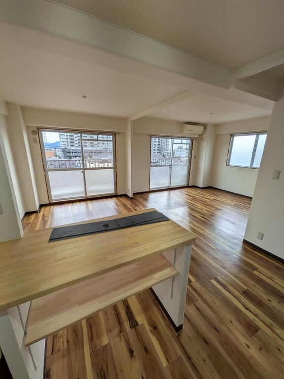 居室・リビング　南向きの大きなＬＤＫ