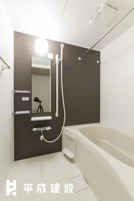 バス・シャワールーム　追い焚き機能付き