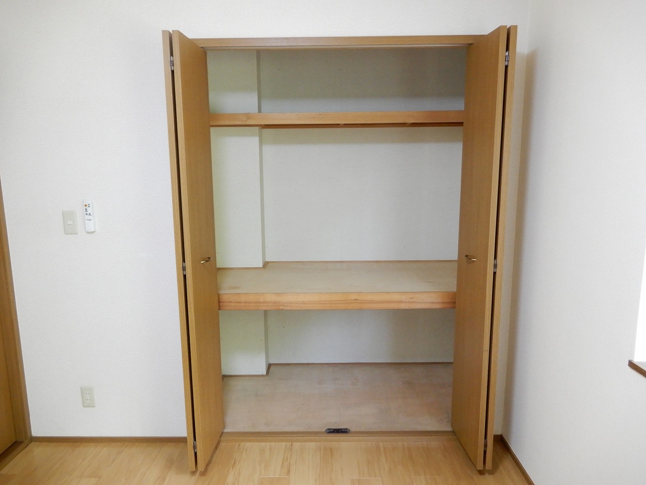 収納　洋室収納