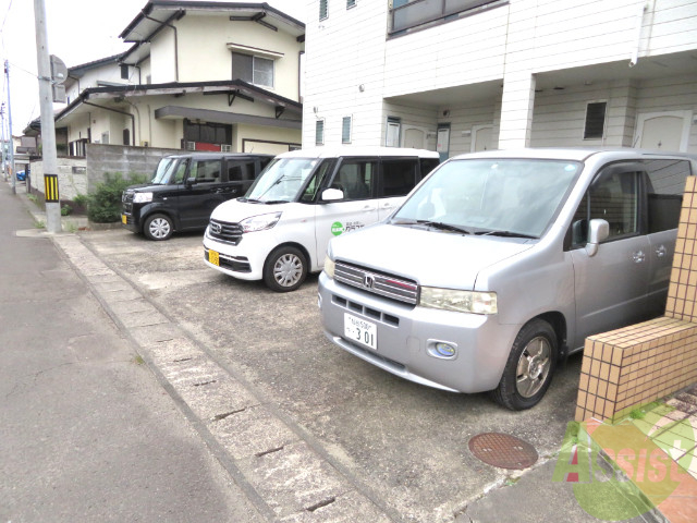 【ソリング旭ヶ丘の駐車場】