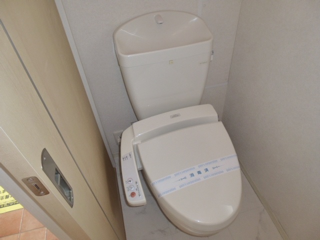 【クレストIのトイレ】