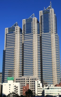 ショッピングセンター　新宿パークタワー（ショッピングセンター）まで568m