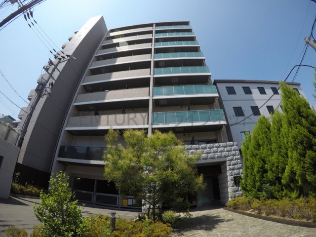 サムティ江坂レガーロの建物外観