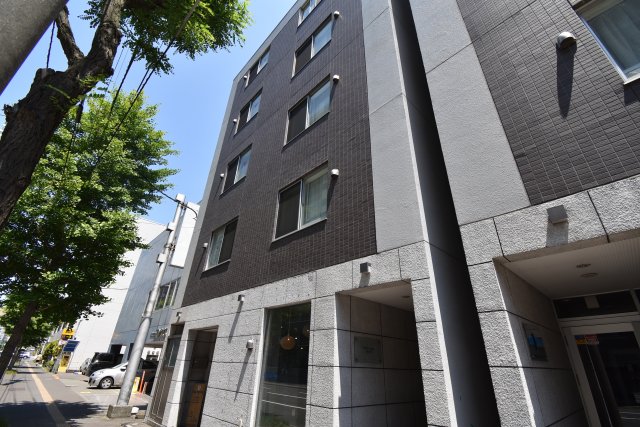 TSUBAKI SQUARE 大通公園東の建物外観