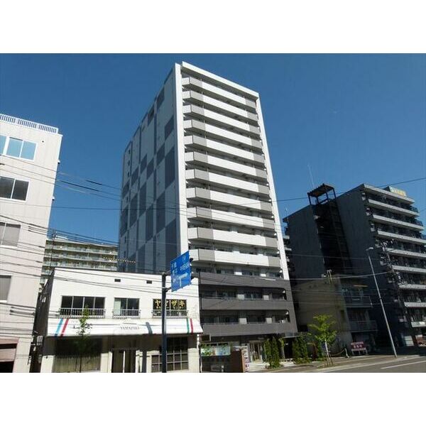 アルファタワー札幌南４条の建物外観