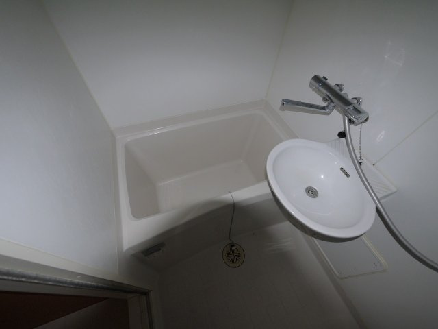 バス・シャワールーム　お風呂です