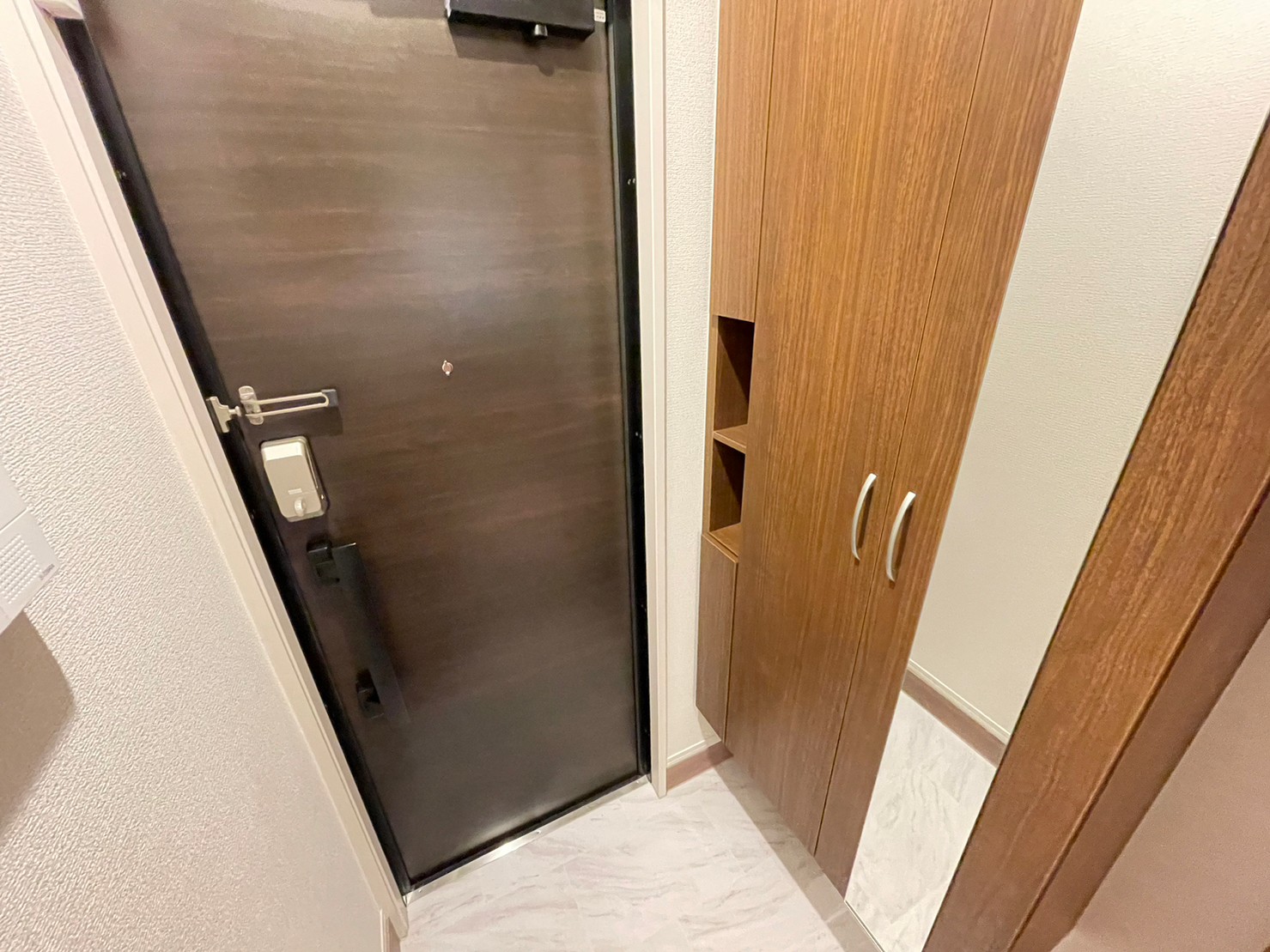 玄関　玄関