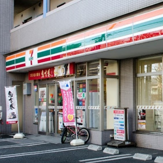 【国立市北のマンションのコンビニ】