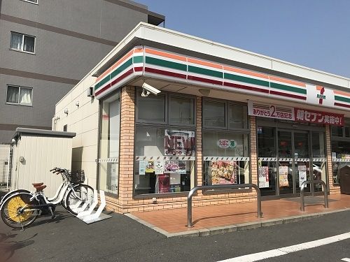 【川崎市中原区下小田中のマンションのコンビニ】