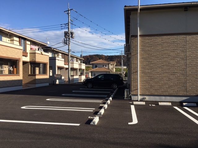 【ポラリス９号館の駐車場】