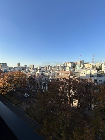 【新宿区早稲田鶴巻町のマンションの眺望】