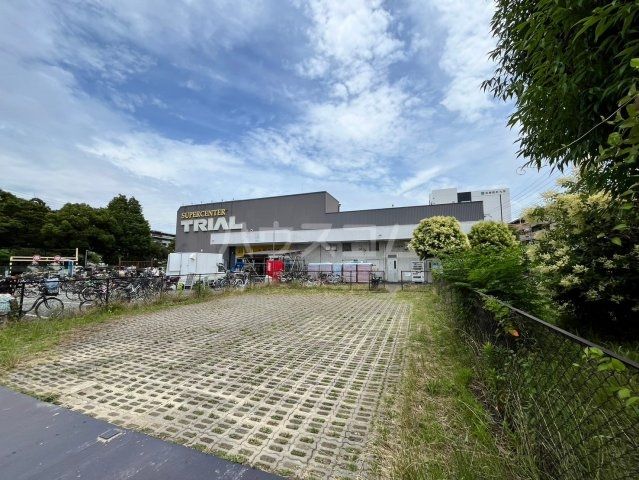 【笠屋町戸建B棟のスーパー】