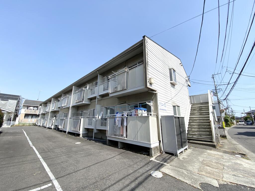 郡山市島のアパートの建物外観