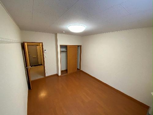 居室・リビング　※家具家電付きの部屋はローテーブル・TV・TV台が付きます。