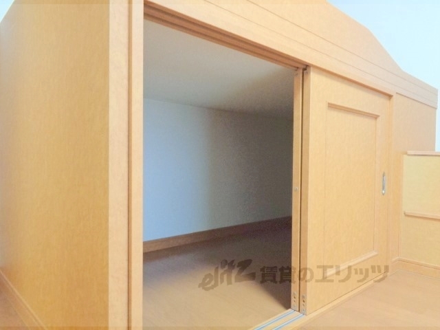 収納　ベッド下収納