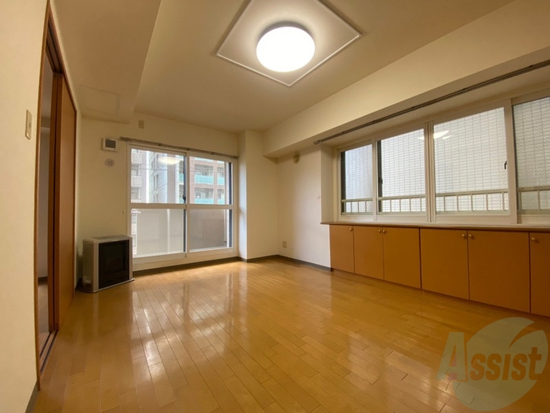 居室・リビング　広くてキレイなお部屋が広がっていて、充実した生活が送れそう。