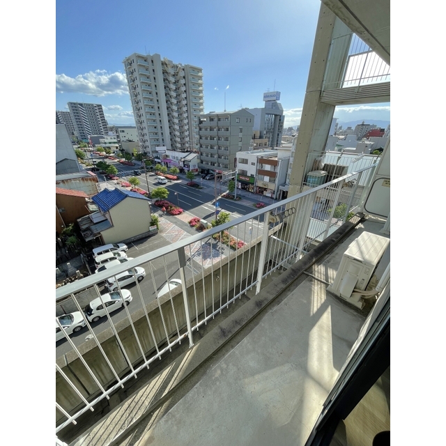 バルコニー　５階部分・南向き